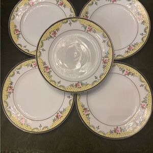 Floral Yellow and White Dessert Plate Set